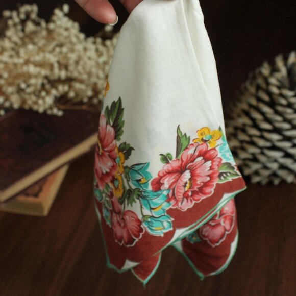 Vintage Handkerchief, Brown and Teal Wildflower Floral Print Cotton Hankie - Picture 9 of 10